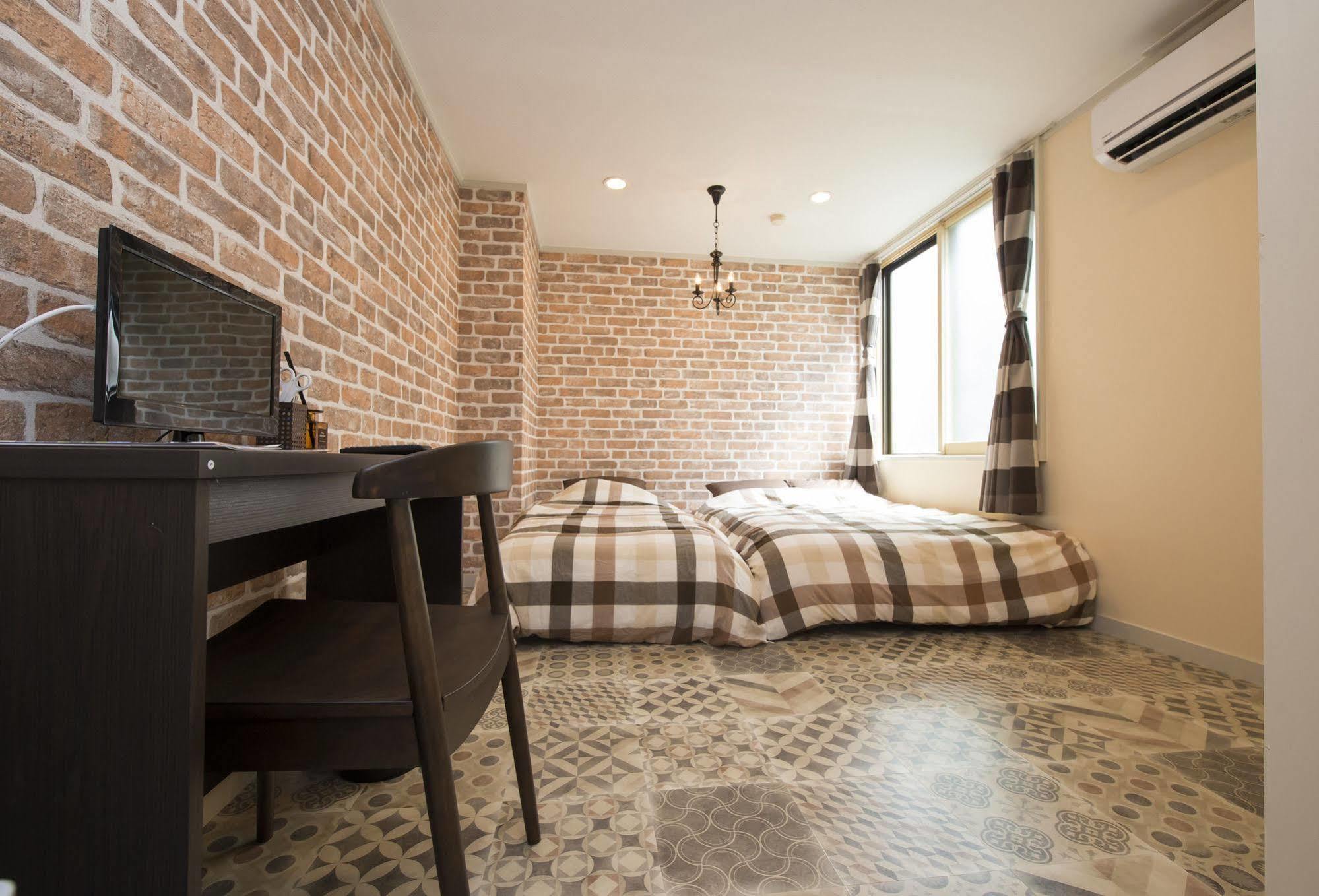 金沢駅前ホテル Stylish Station Hotel Kanazava Kültér fotó